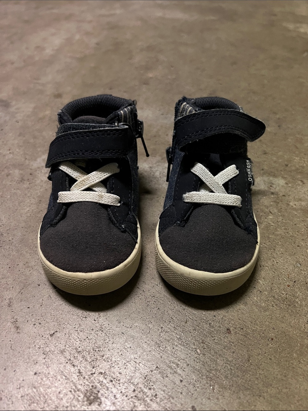 OshKosh B'gosh Navy Kids Sneakers with Cream Soles and White Laces